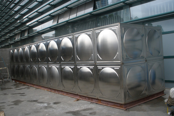 <a href='http://m.ronchart.cn/' target='_blank'>不銹鋼加工</a>廠家